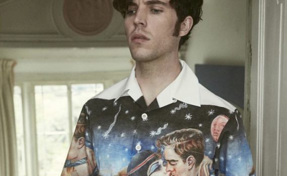 prada imposible true love beso camisa