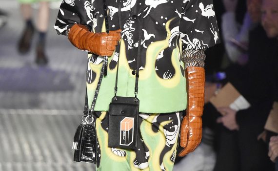 estampado llamas tendencias prada desfile runway